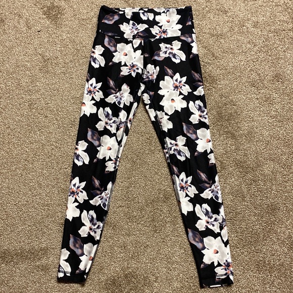 Zobha Floral Active Leggings - Picture 3 of 8
